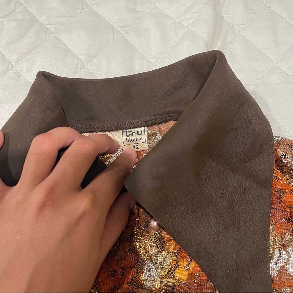 Vintage Floral Brown Women's Top with Ruffled Sleeves - Picture 5 of 6